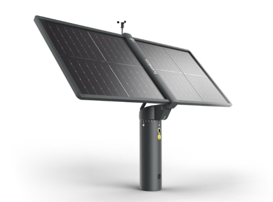 Tracker solaire (crédit photo : okwind.com) Tracker solaire (crédit photo : okwind.com)