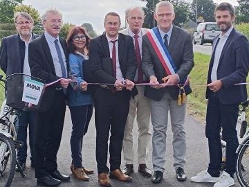 [Une semaine d’inaugurations sur Vitré communauté ou comment les communes gèrent leur attractivité]

Dernières inaugurations avec 2 projets à #Erbrée,...