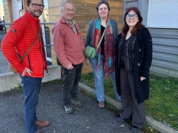 [EN CIRCONSCRIPTION📍] 

Rencontre avec les représentants d’AGROBIO 35 : Sonia FRETAIS, Présidente, Stéphane ROZÉ, administrateur et Yann JAFFRÉ, Directeur...