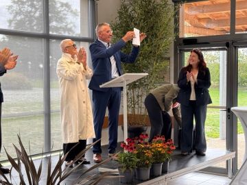 [Inauguration de la mairie de #Moussé]

À l’inauguration de la mairie de Moussé, un bâtiment historique désormais rénové pour offrir aux élus, aux agents...